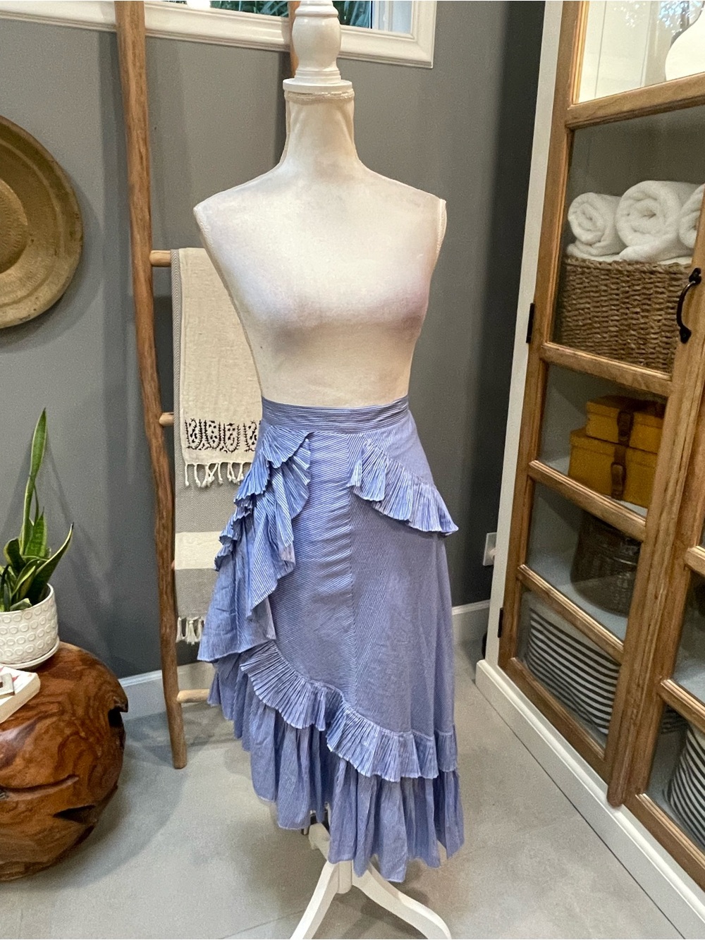 Chicwish Light Blue High-Low Ruffled Midi Skirt